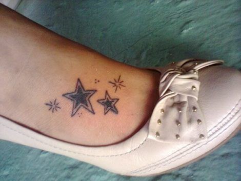 tatuagem estrela no pe 1